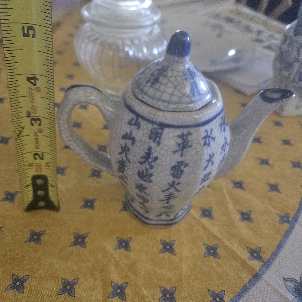 EUC 5" tall Blue and White Porcelain Teapot